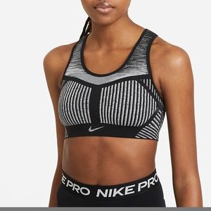 Nike FE/NOM Flyknit Women's High-Support Non-Padded Sports Bra